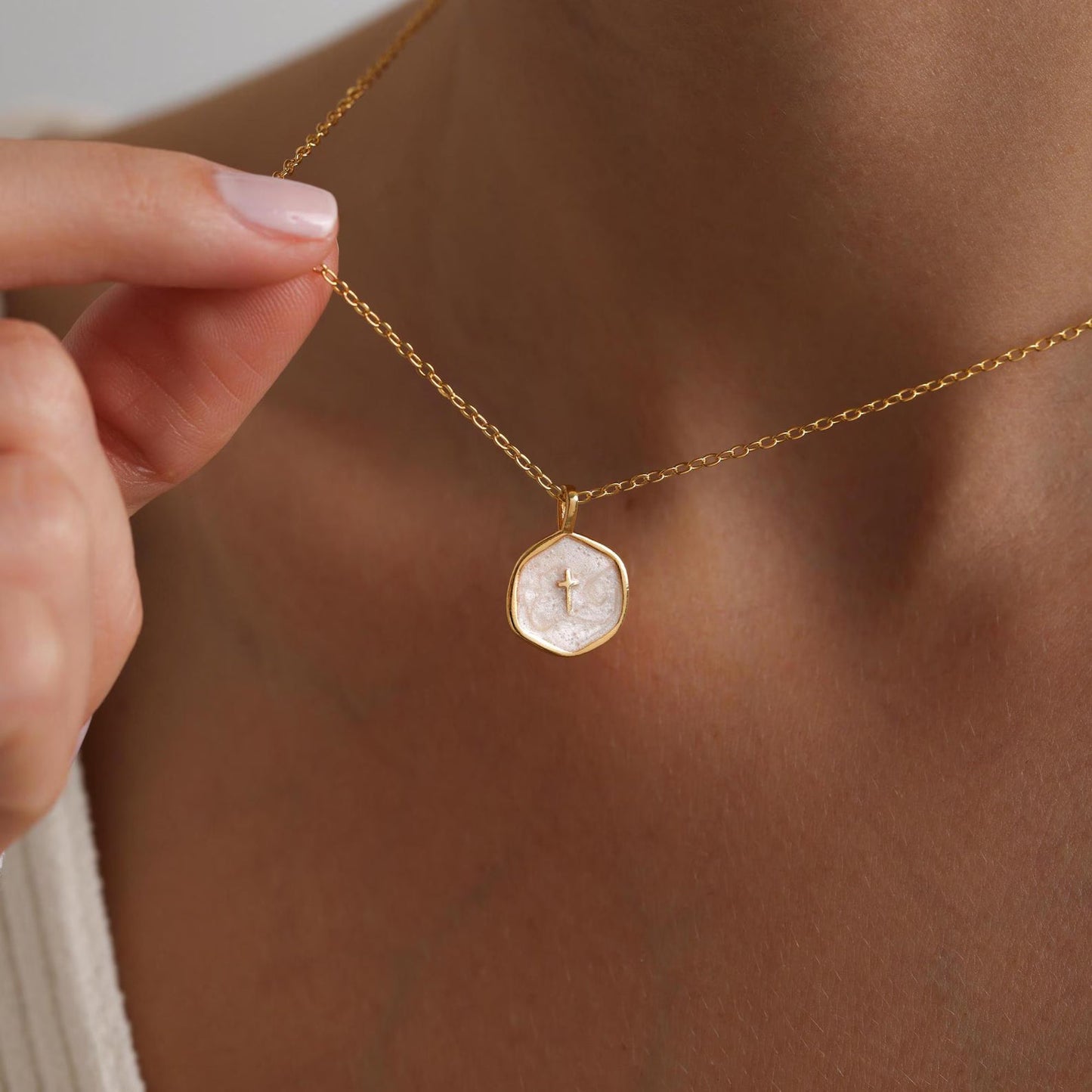 LUNA CROSS NECKLACE